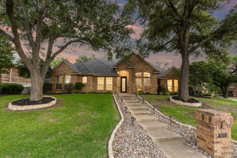 501 Green Meadow Street N Colleyville TX 76034