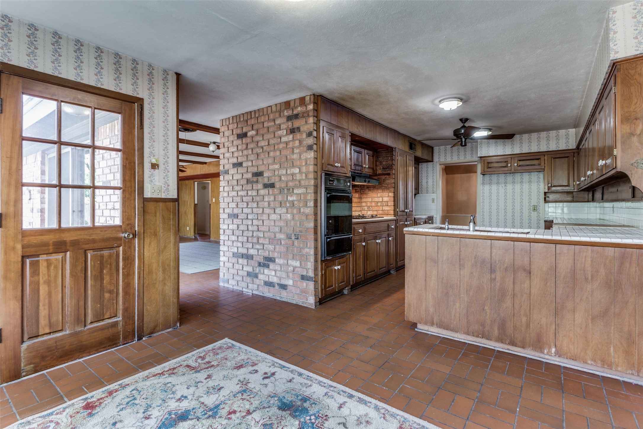 713 N Bowen Road Arlington TX 76012