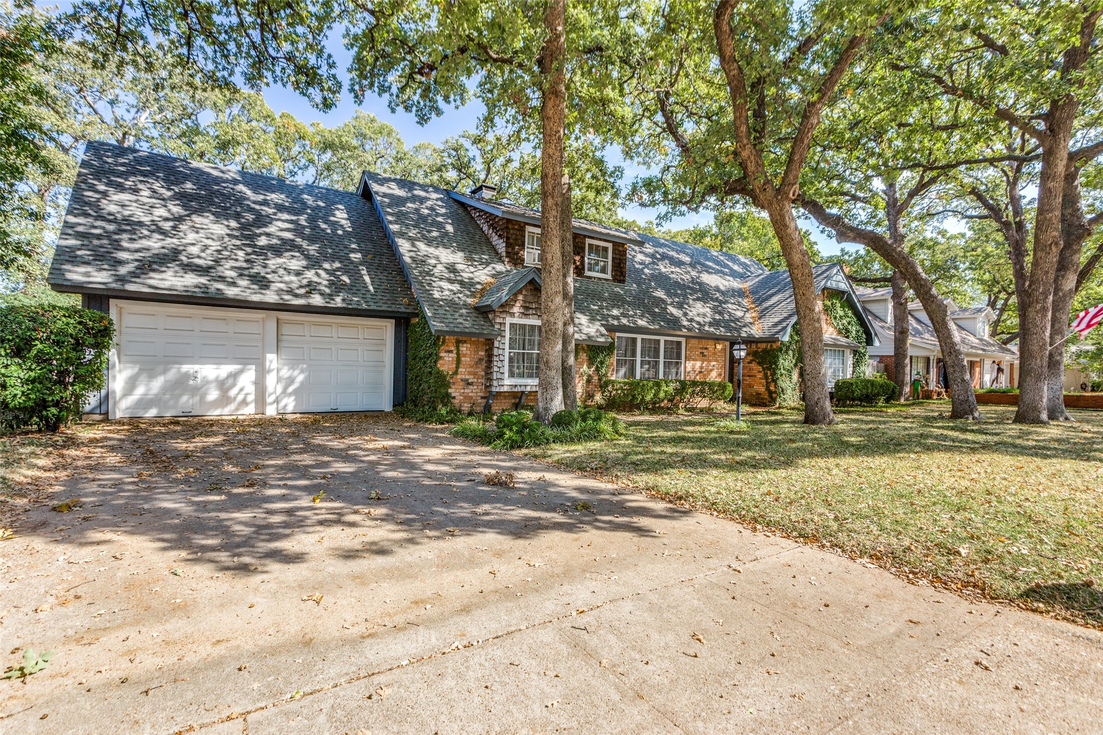 713 N Bowen Road Arlington TX 76012