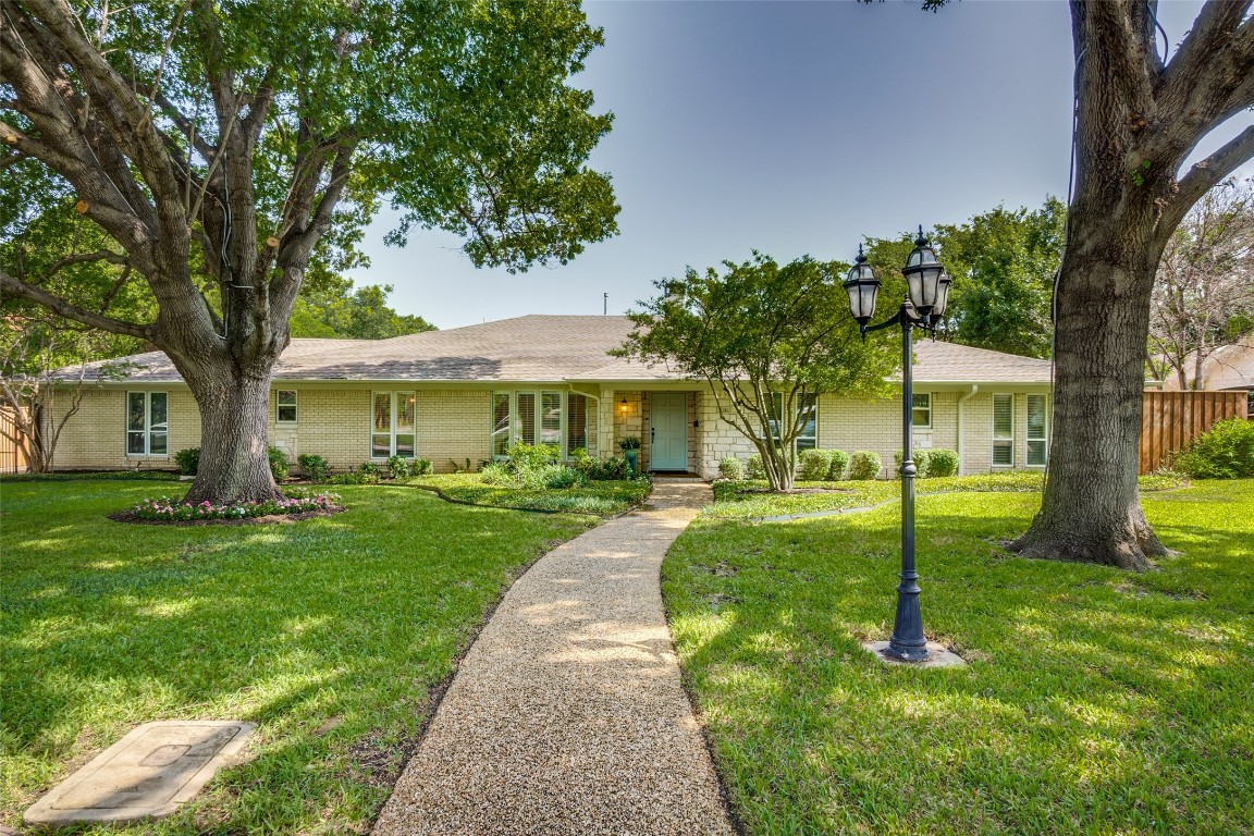 4311 Allencrest Lane Dallas TX 75244
