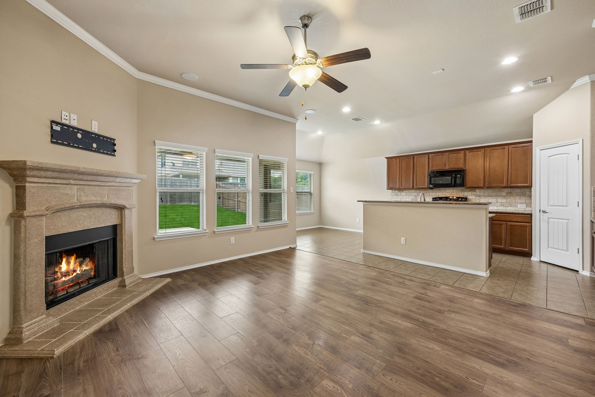 709 Cheyenne Drive Aubrey TX 76227
