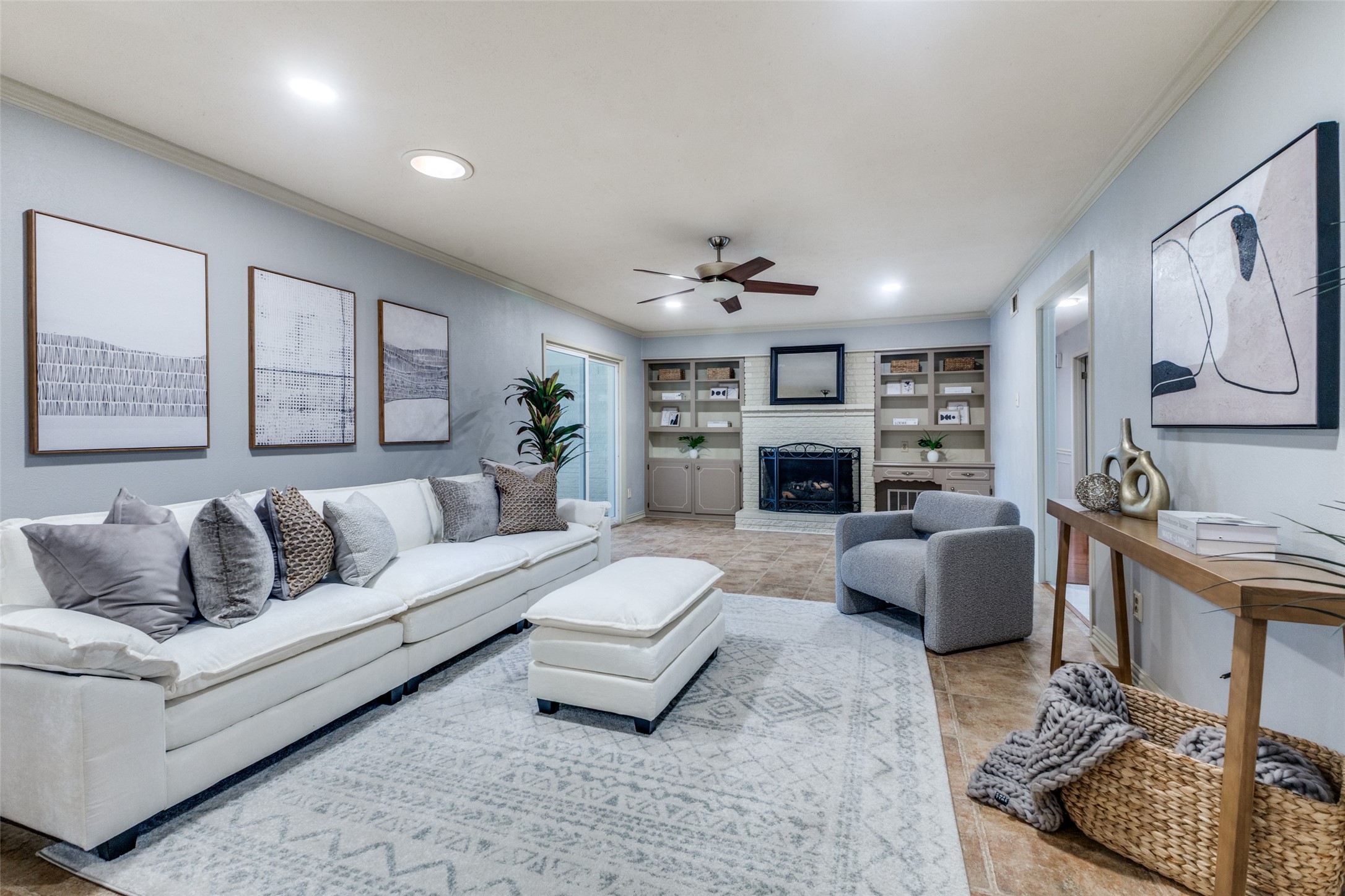 2223 Babalos Lane Dallas TX 75228