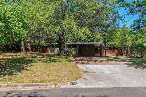 1220 Kendolph Drive Denton TX 76205