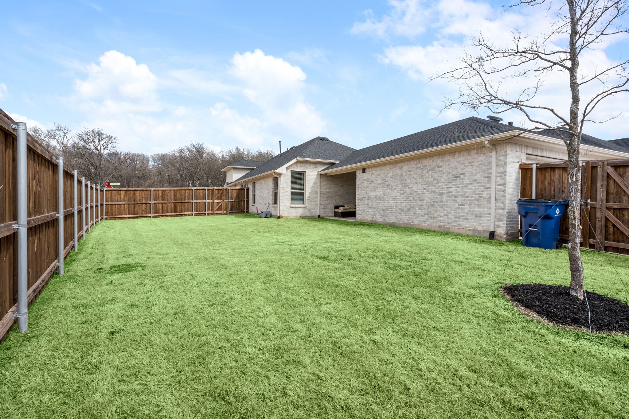 2804 Claude White Creek Mckinney TX 75071