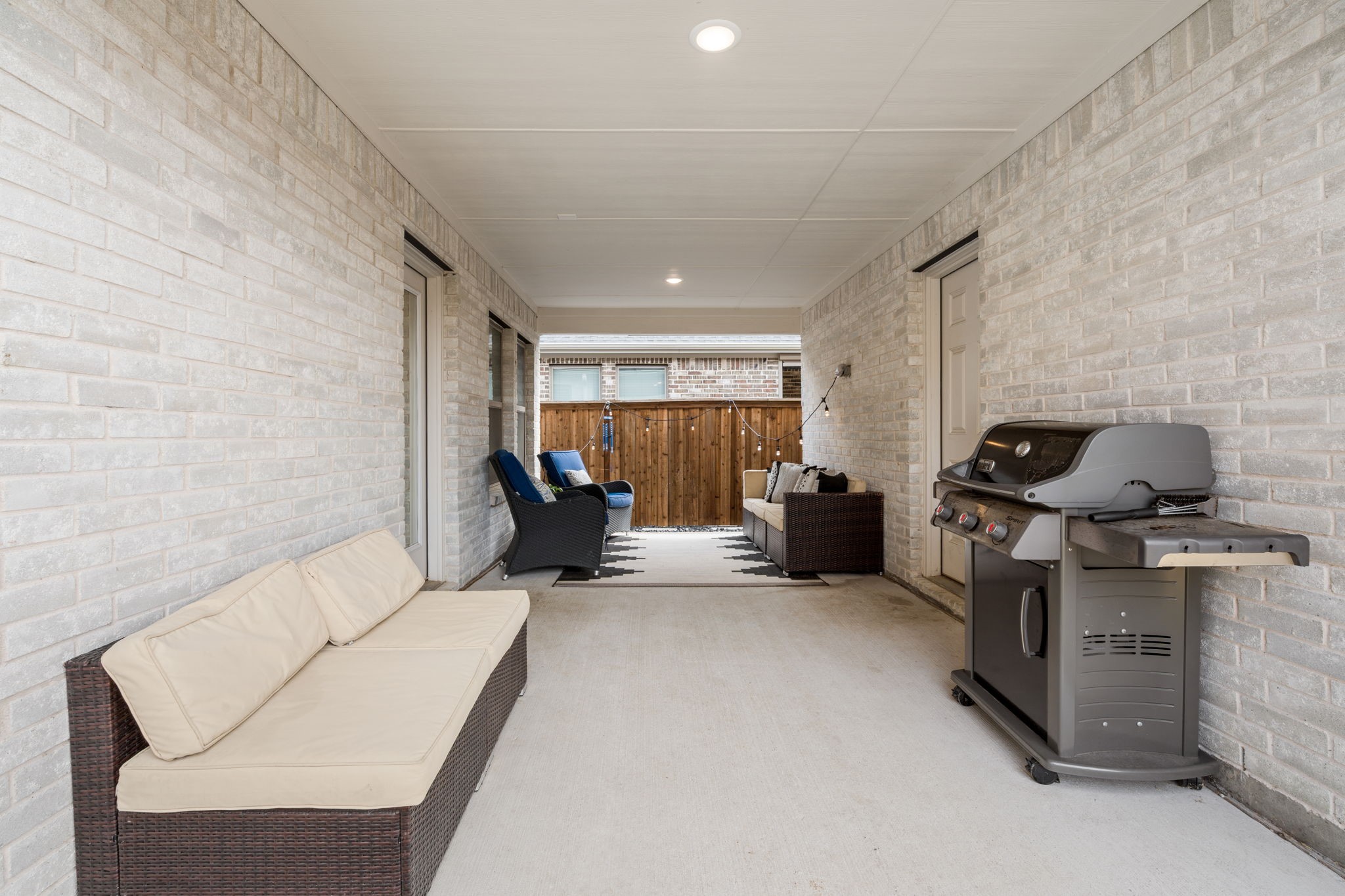 2804 Claude White Creek Mckinney TX 75071