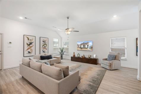 2804 Claude White Creek Mckinney TX 75071