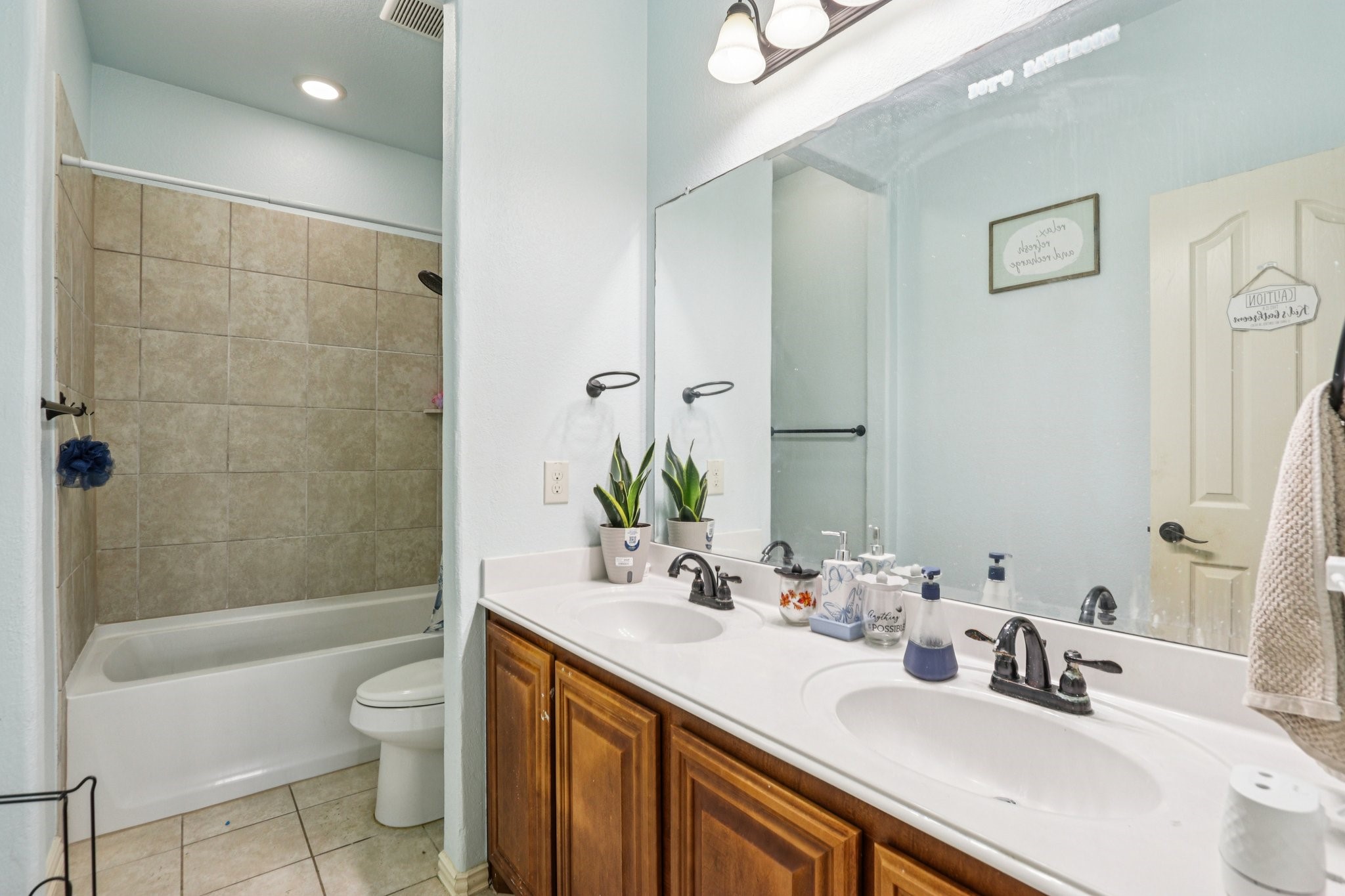 8308 Spitfire Trail Aubrey TX 76227