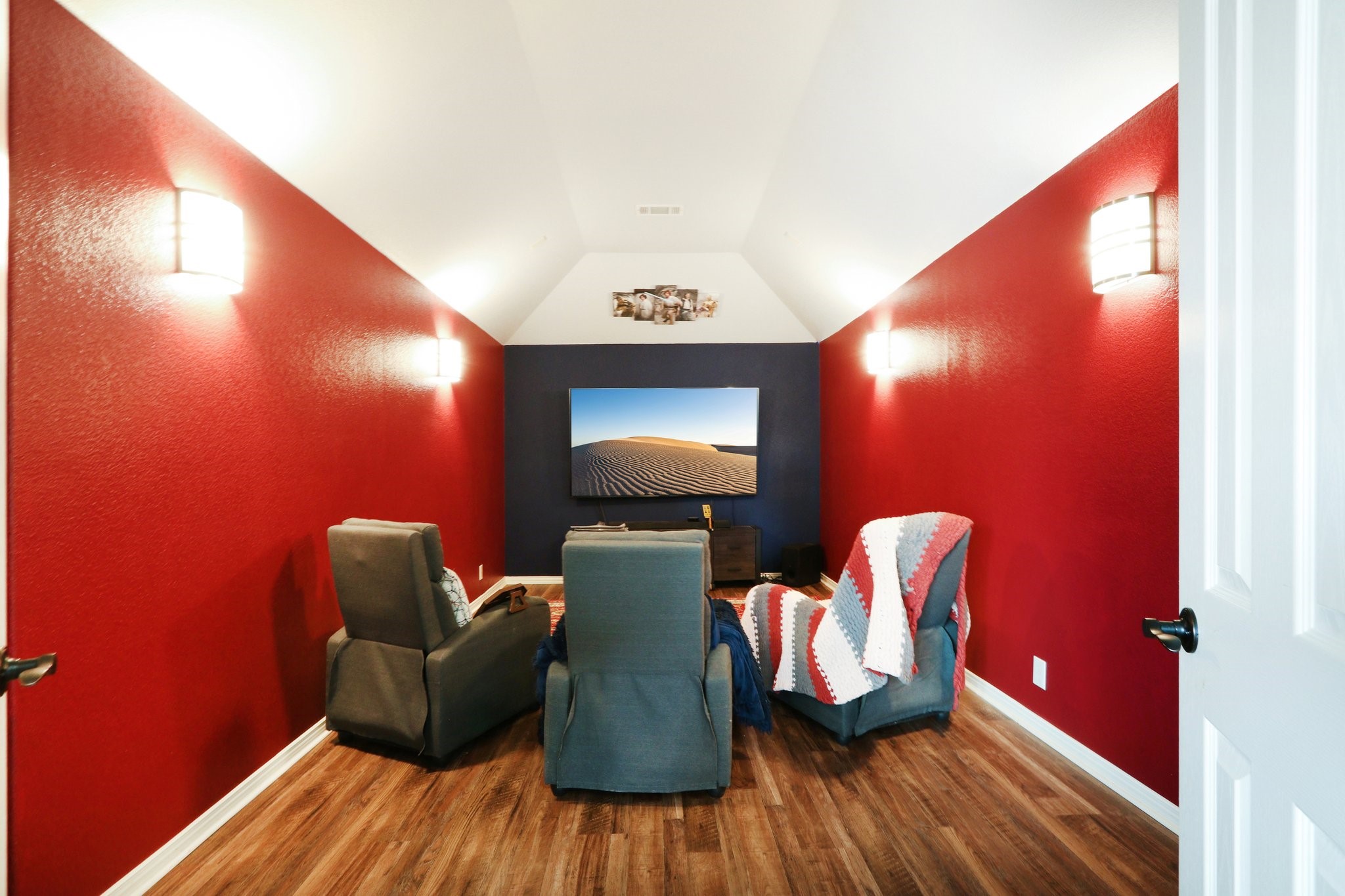 8308 Spitfire Trail Aubrey TX 76227