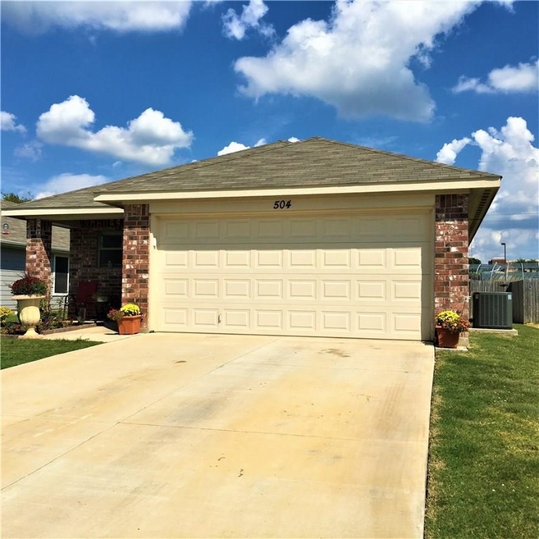 504 Glenwood Street Gainesville TX 76240