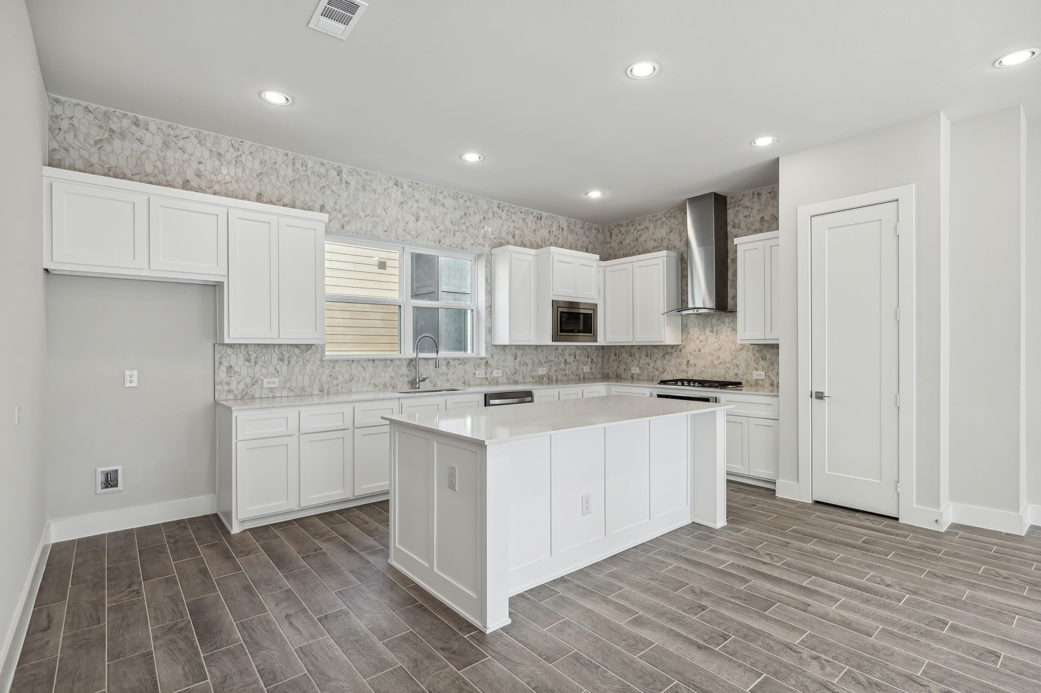 2644 Carmelita Street Dallas TX 75212