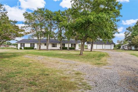 815 N Spikes Road Corsicana TX 75110