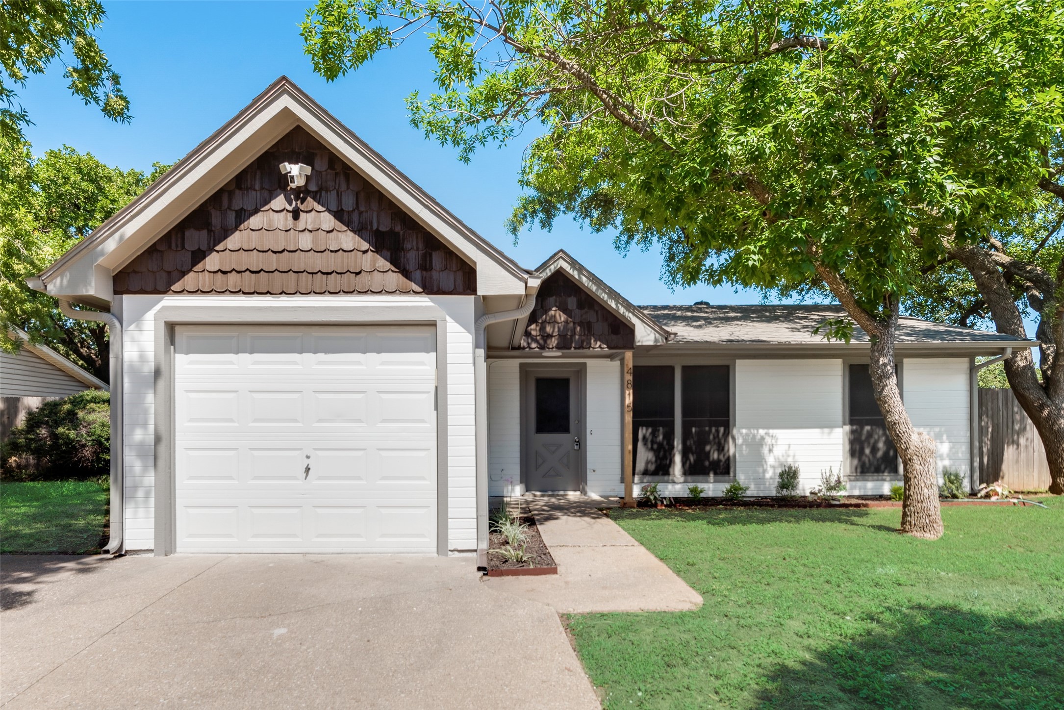 4815 Sugar Tree Court Arlington TX 76017
