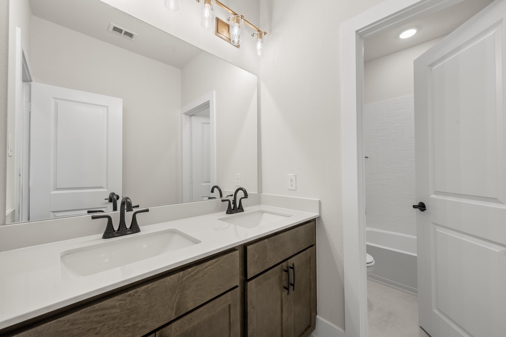 2441 Hitchford Street Midlothian TX 76065