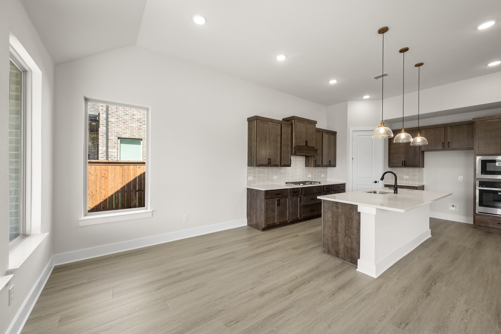 2441 Hitchford Street Midlothian TX 76065