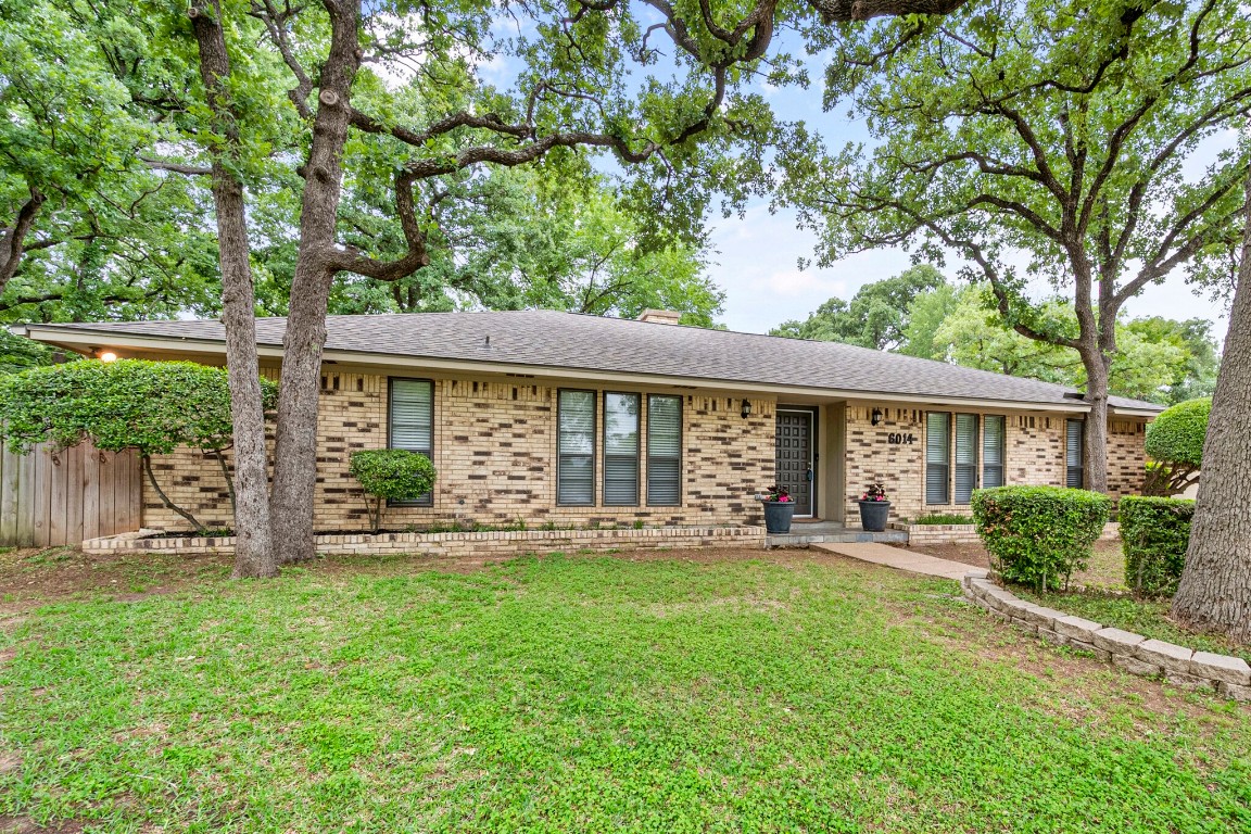 6014 Colony Club Court Arlington TX 76016