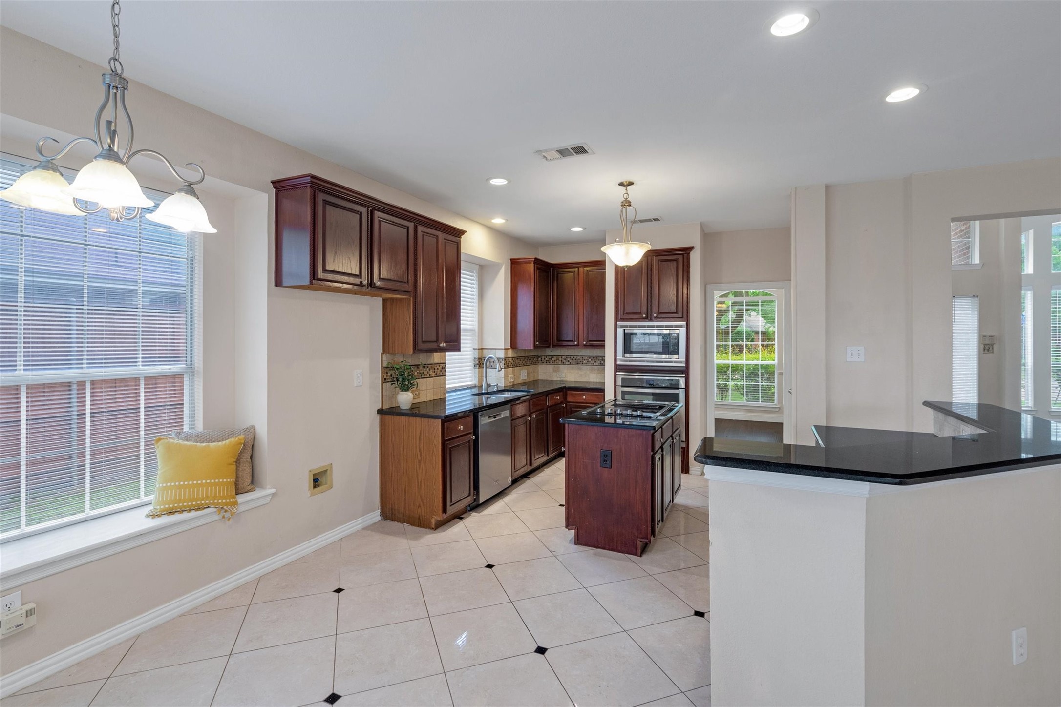921 Brown Trail Coppell TX 75019