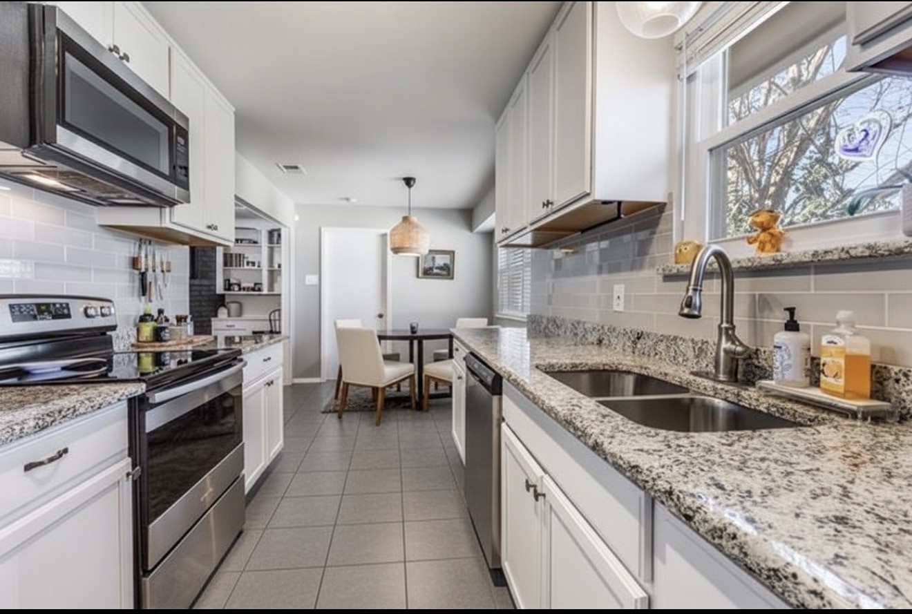 5131 Menefee Drive Dallas TX 75227