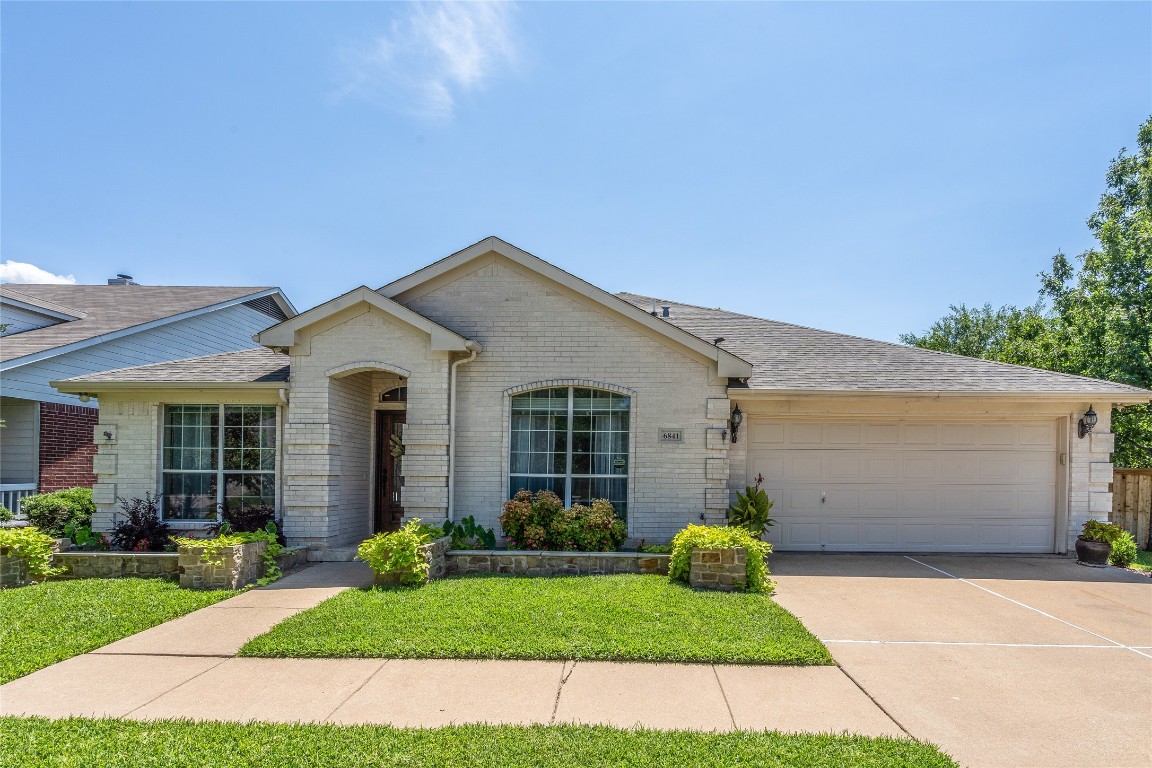 6841 Beverly Glen Drive Fort Worth TX 76132