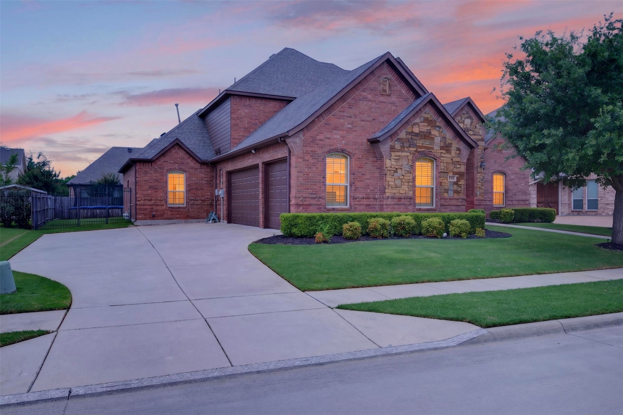 7112 Chimney Creek Drive North Richland Hills TX 76182