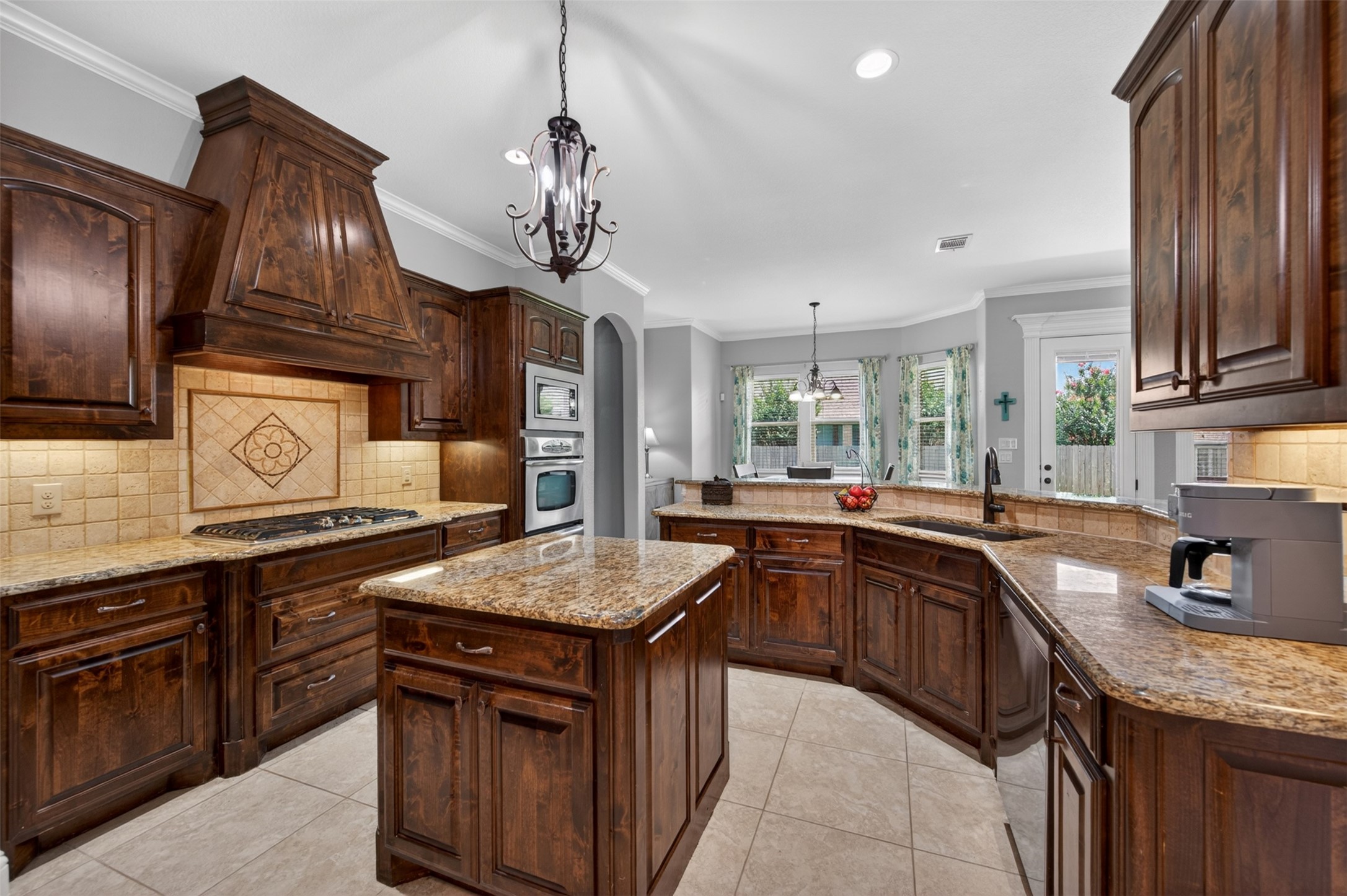 7112 Chimney Creek Drive North Richland Hills TX 76182