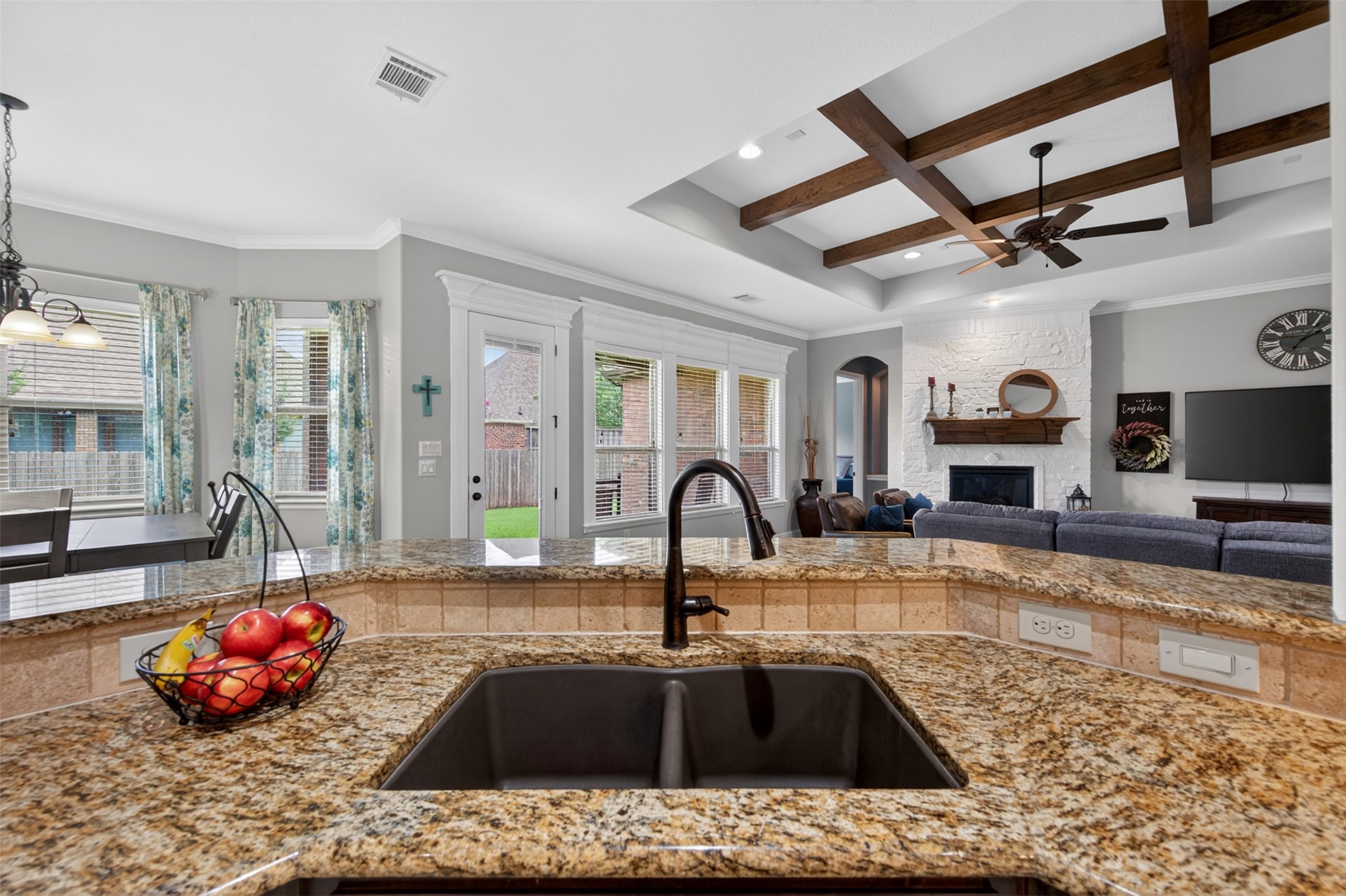 7112 Chimney Creek Drive North Richland Hills TX 76182