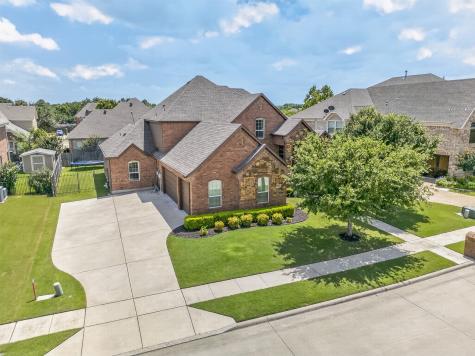 7112 Chimney Creek Drive North Richland Hills TX 76182