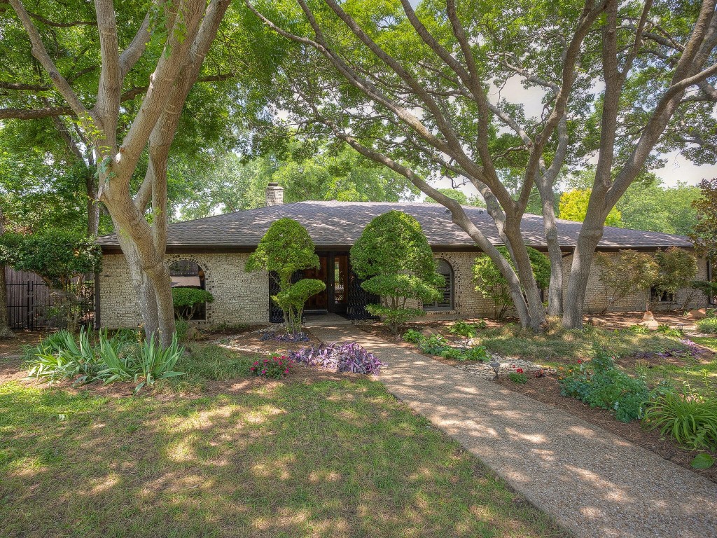 7108 Falling Springs Road Fort Worth TX 76116