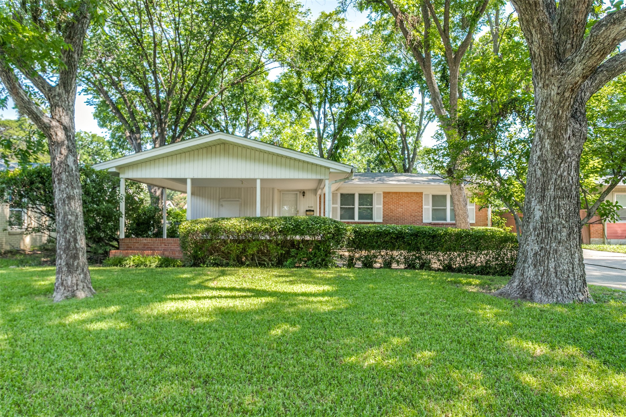 11355 Rupley Lane Dallas TX 75218