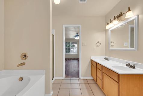 233 Garden Valley Lane Red Oak TX 75154