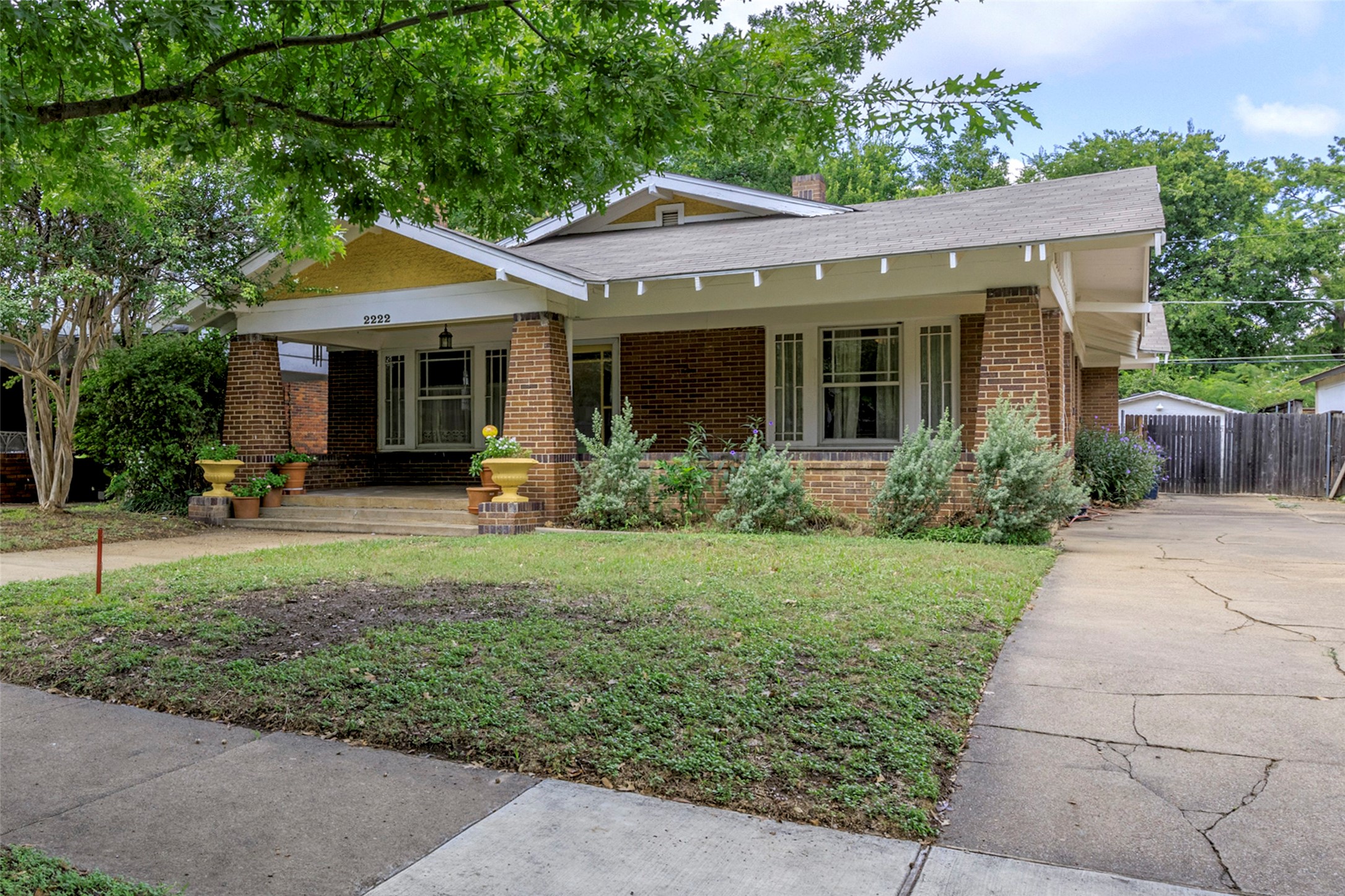 2222 Harrison Avenue Fort Worth TX 76110