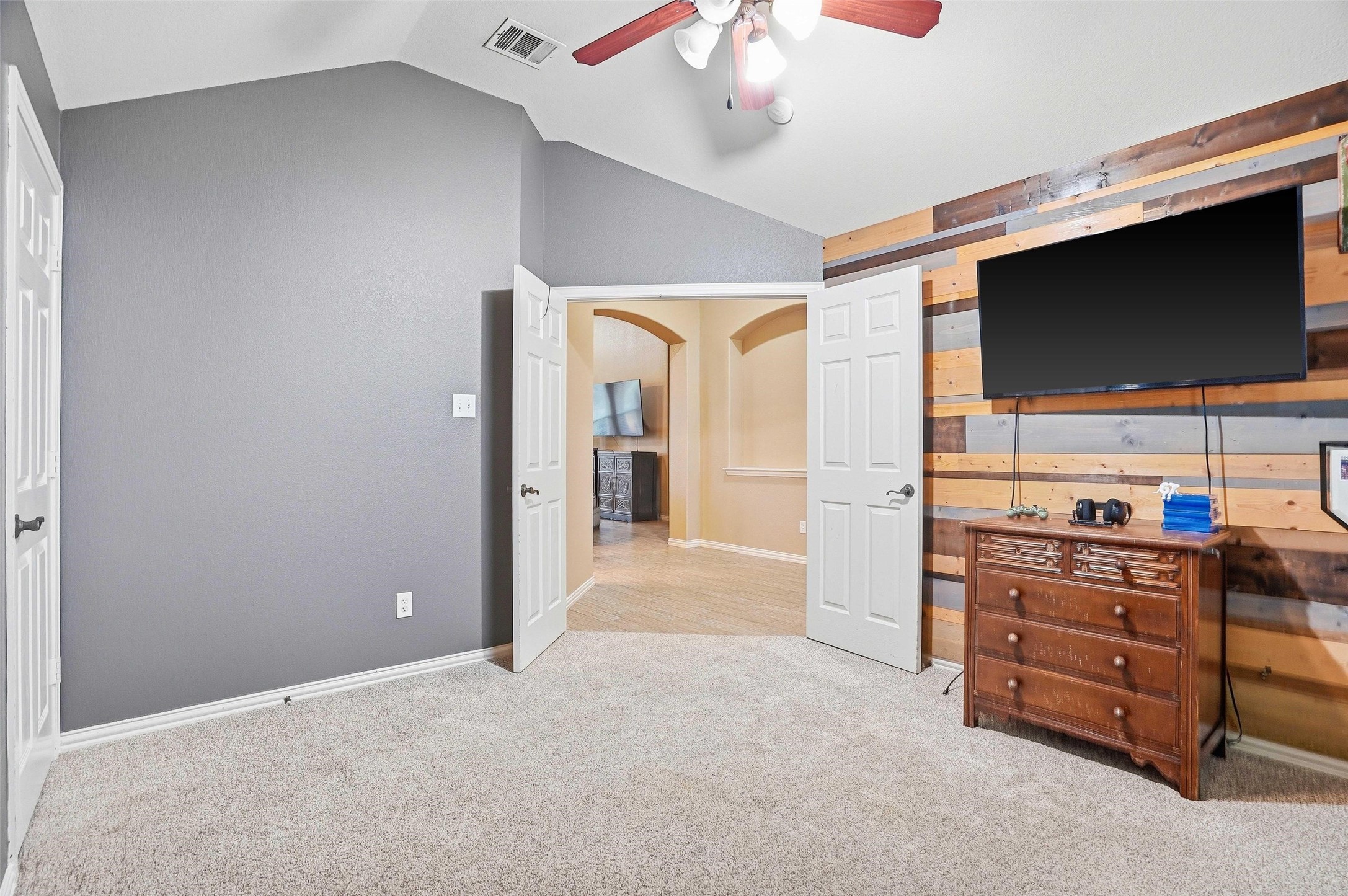 4008 Glenwood Drive Joshua TX 76058