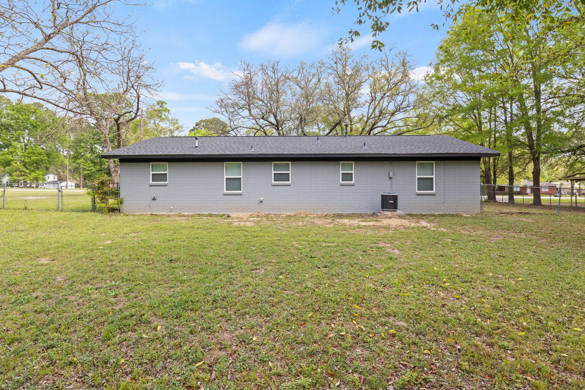 802 Quitman Street Pittsburg TX 75686