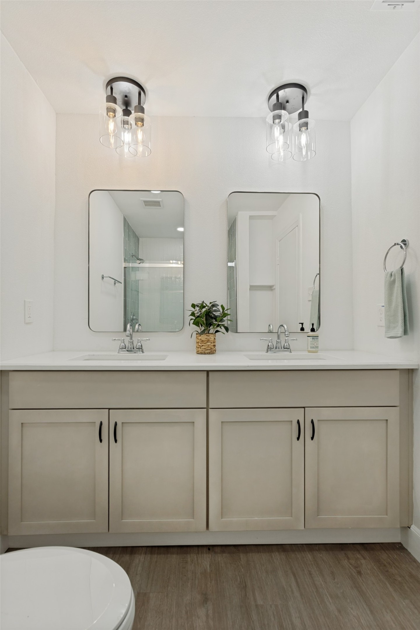 1525 Cherokee Trail Plano TX 75023