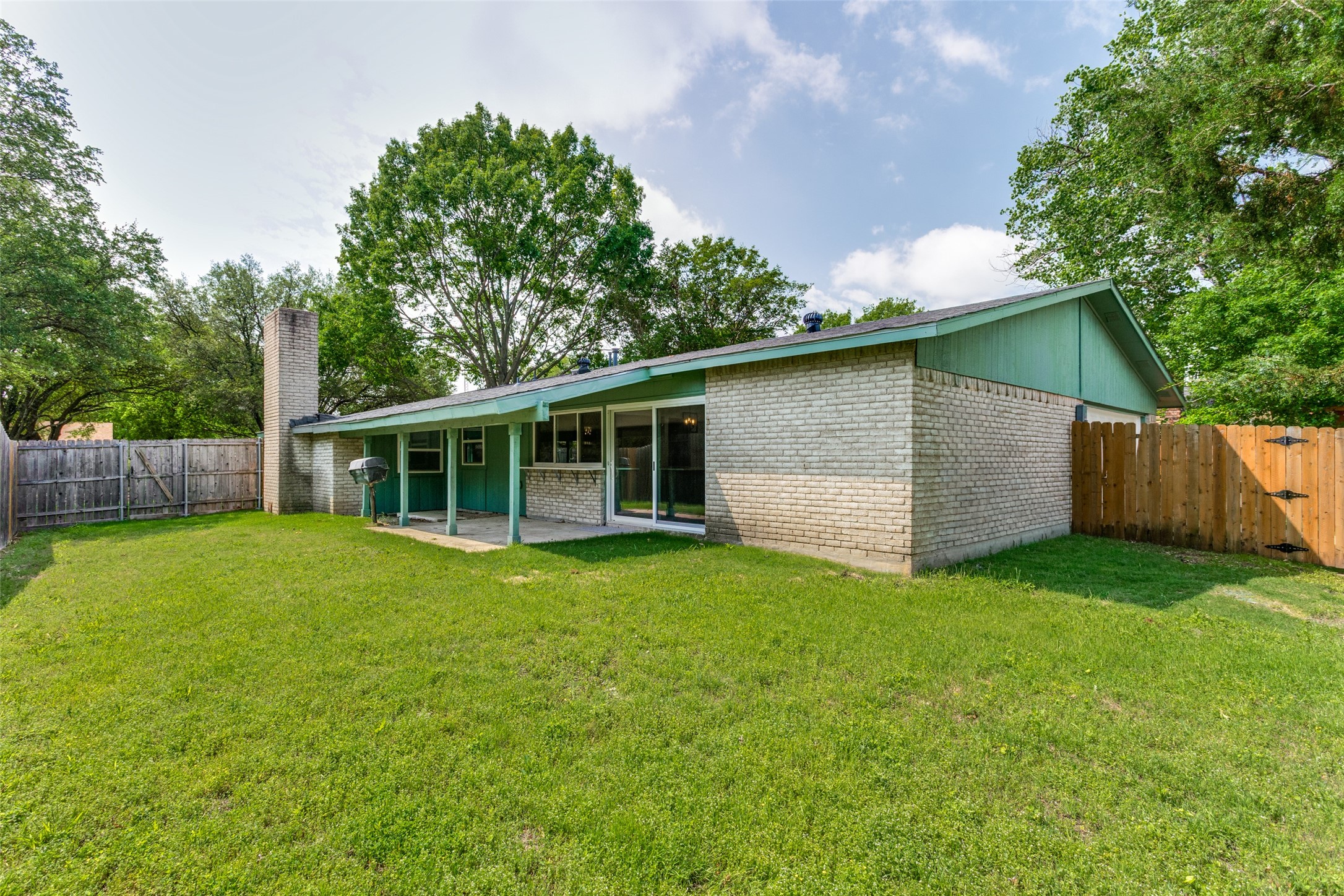1525 Cherokee Trail Plano TX 75023