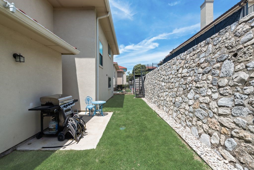 1913 Huron Drive Rockwall TX 75087