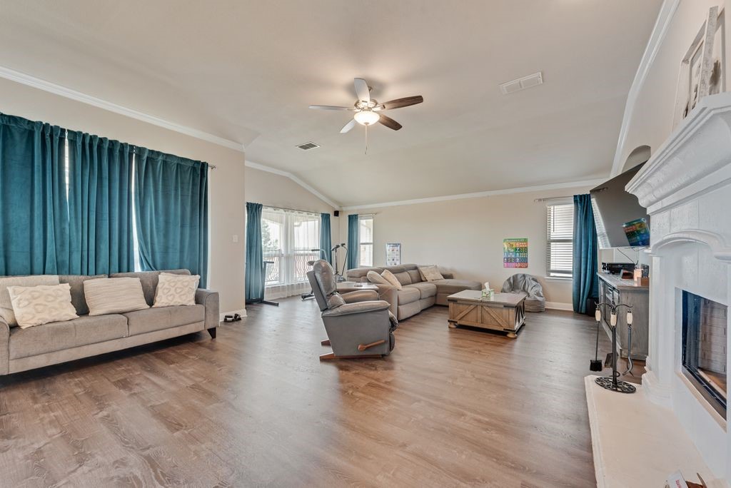 1913 Huron Drive Rockwall TX 75087