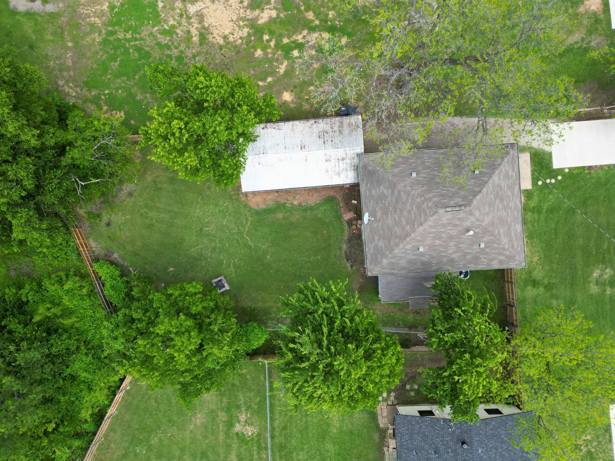 132 W King Street Burleson TX 76028