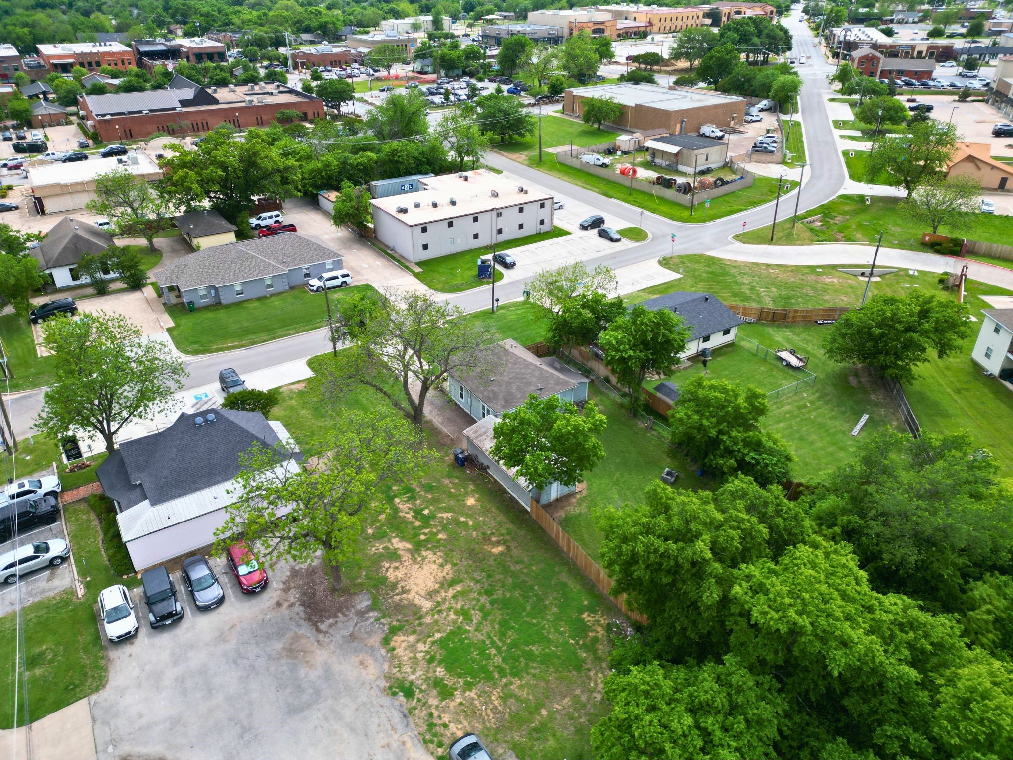 132 W King Street Burleson TX 76028