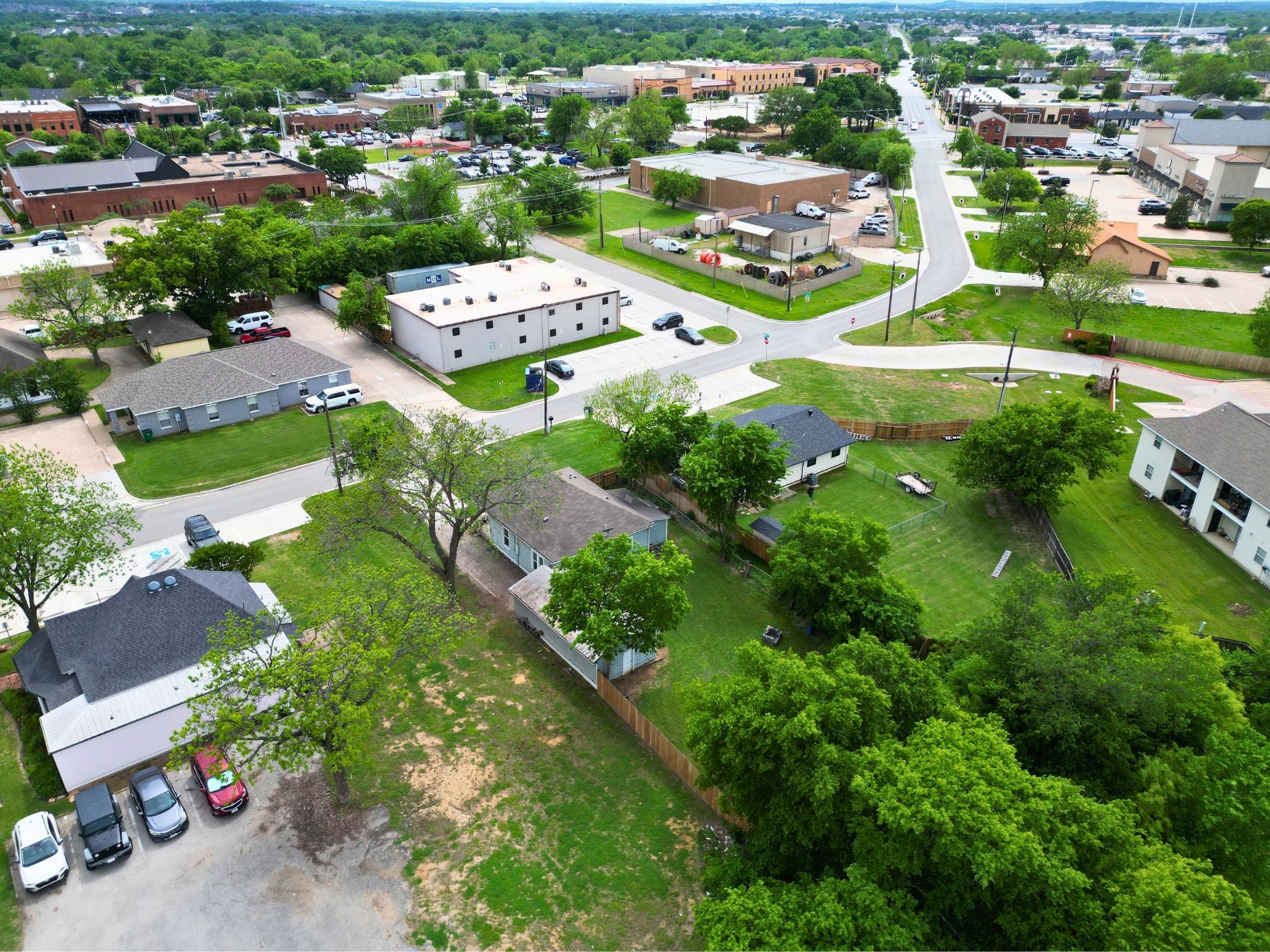 132 W King Street Burleson TX 76028