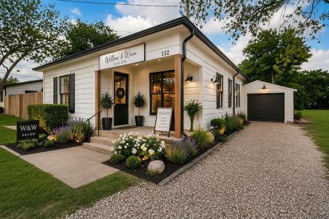 132 W King Street Burleson TX 76028