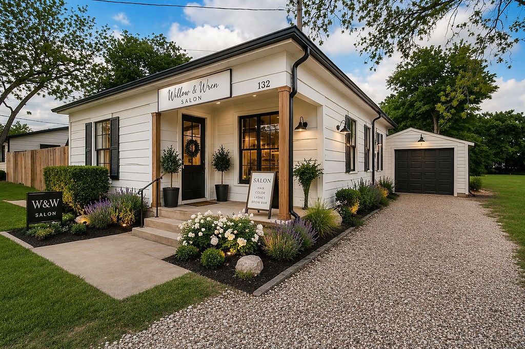132 W King Street Burleson TX 76028