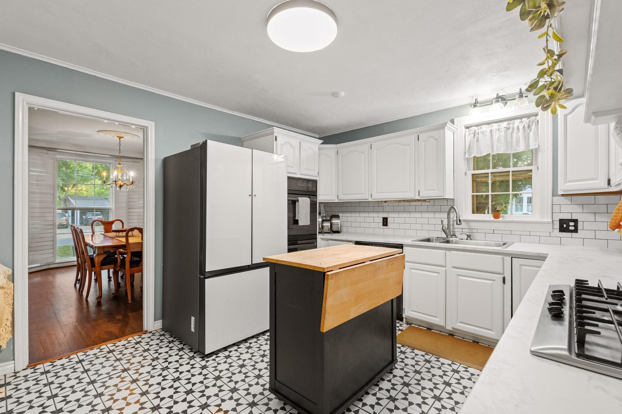 425 W Belden Street Sherman TX 75092