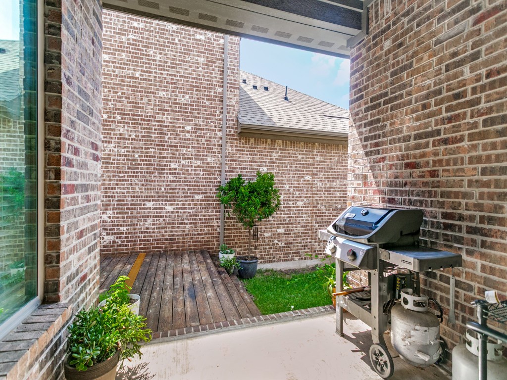 606 Cano Street Allen TX 75002