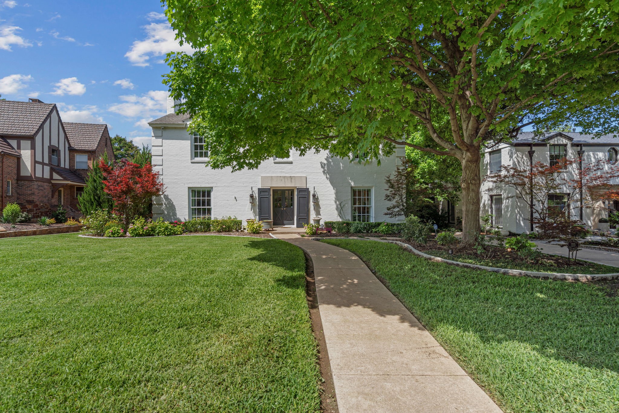 2215 Ward Parkway Fort Worth TX 76110