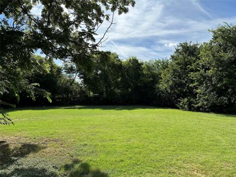 9208 Newhall Street Dallas TX 75232