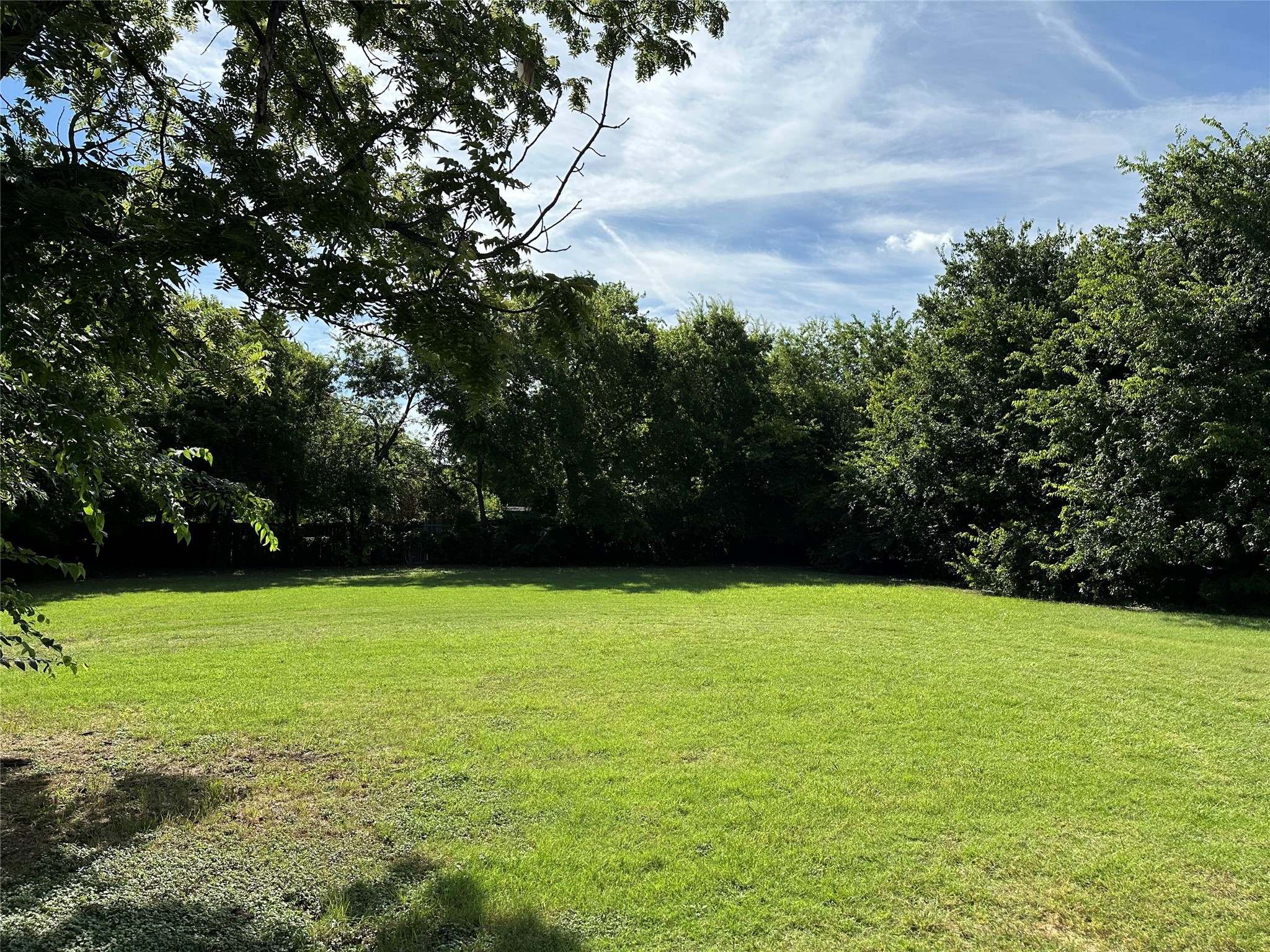 9208 Newhall Street Dallas TX 75232