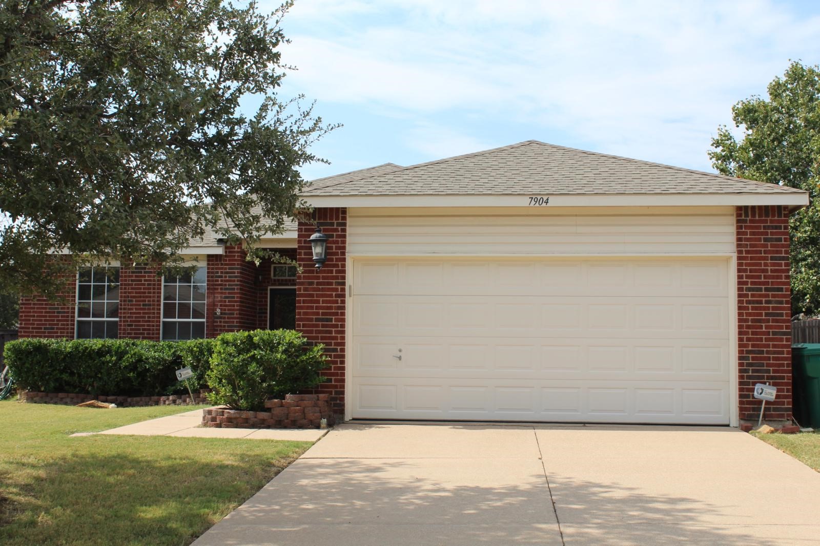 7904 Hidden Path Lane Denton TX 76210
