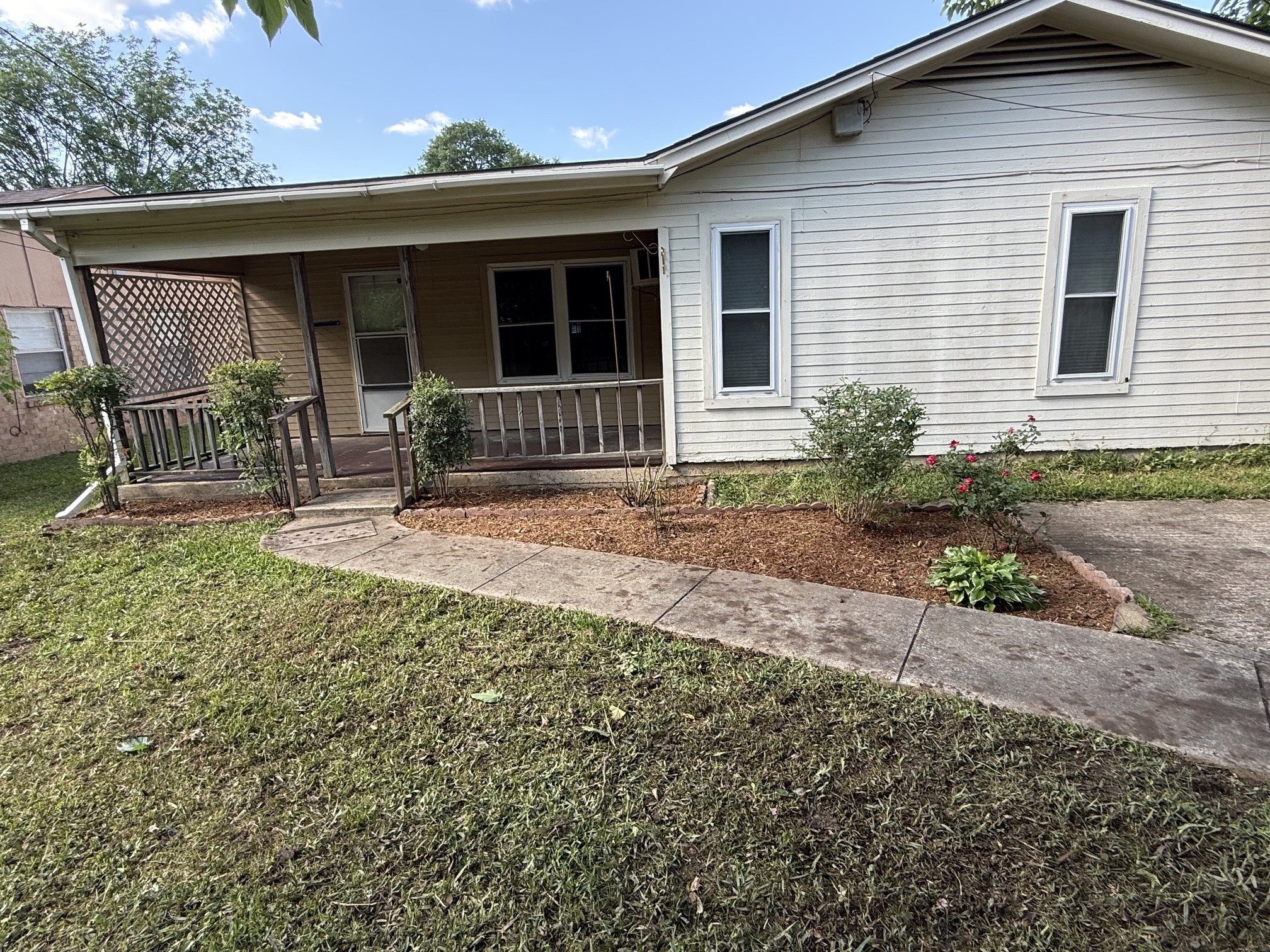 2030 Sycamore Street Paris TX 75460
