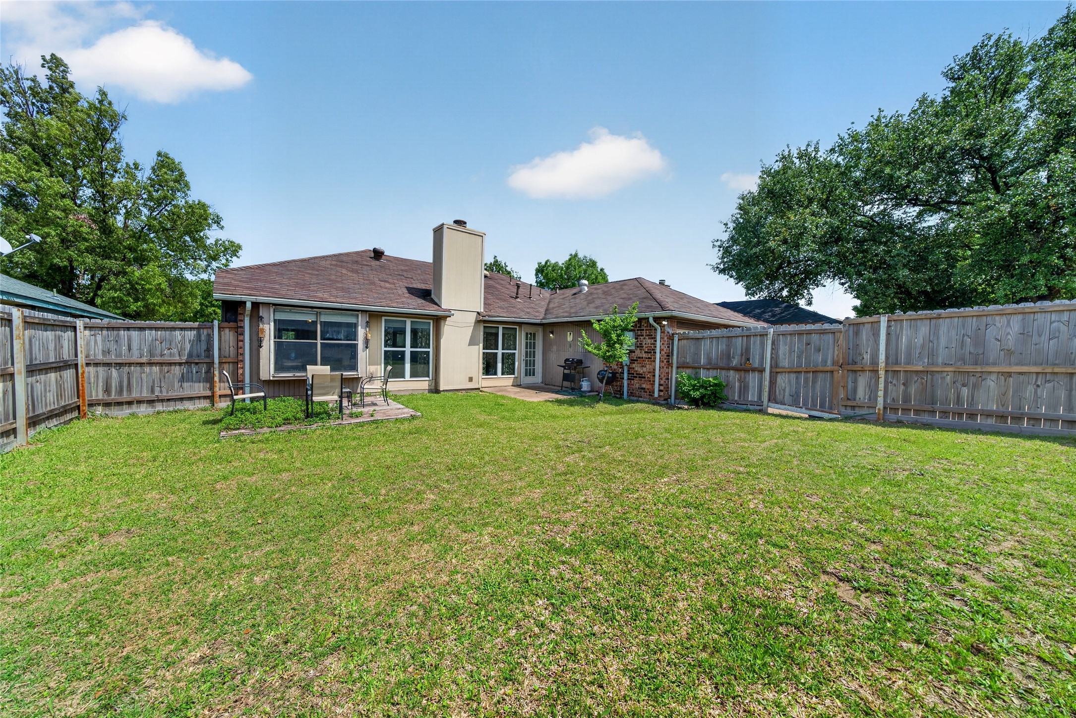 2511 Hollow Bend Mesquite TX 75150