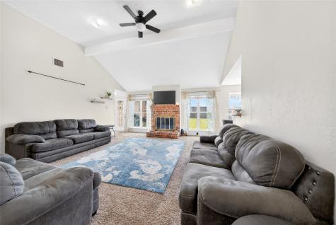 2511 Hollow Bend Mesquite TX 75150